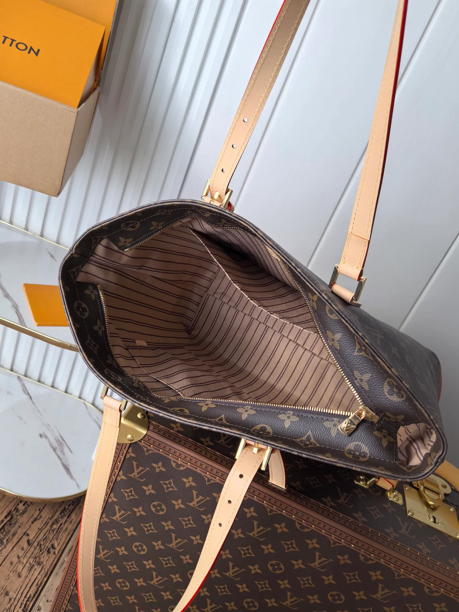 Классические Сумки Женские Louis Vuitton 13153268