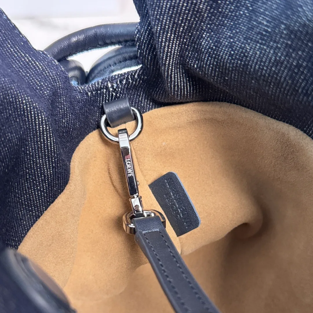Клатчи Женские Loewe 13174373