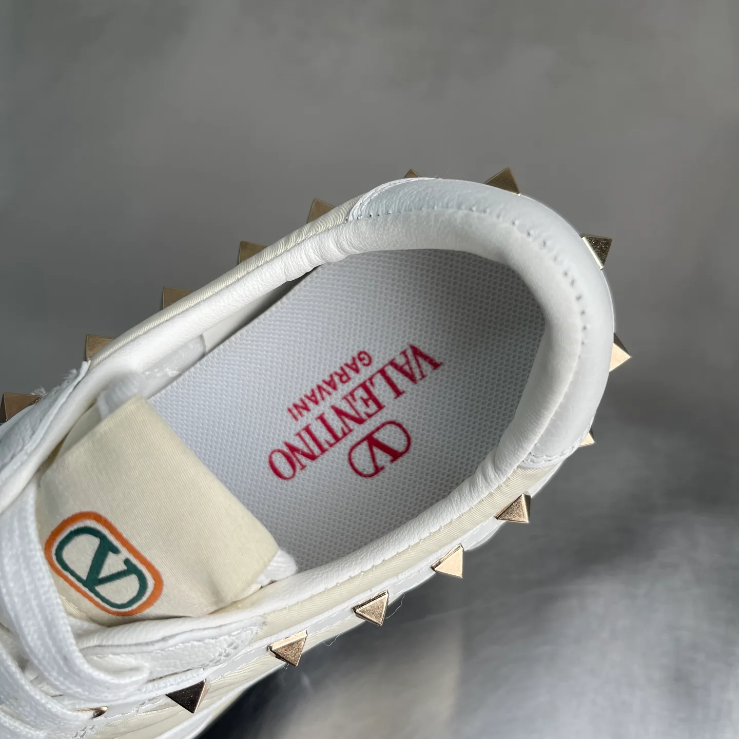 Кроссовки Женские Valentino 18038999