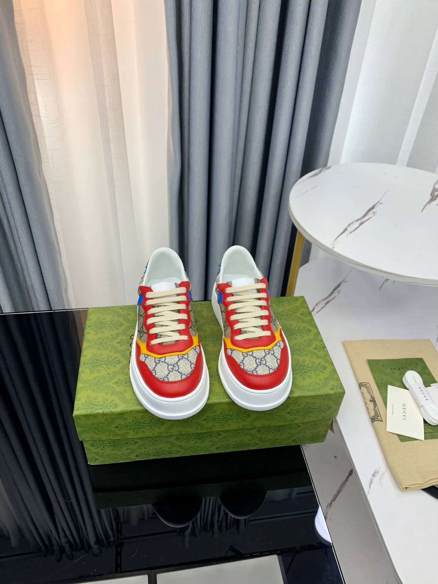 Кроссовки Женские Gucci 12227964