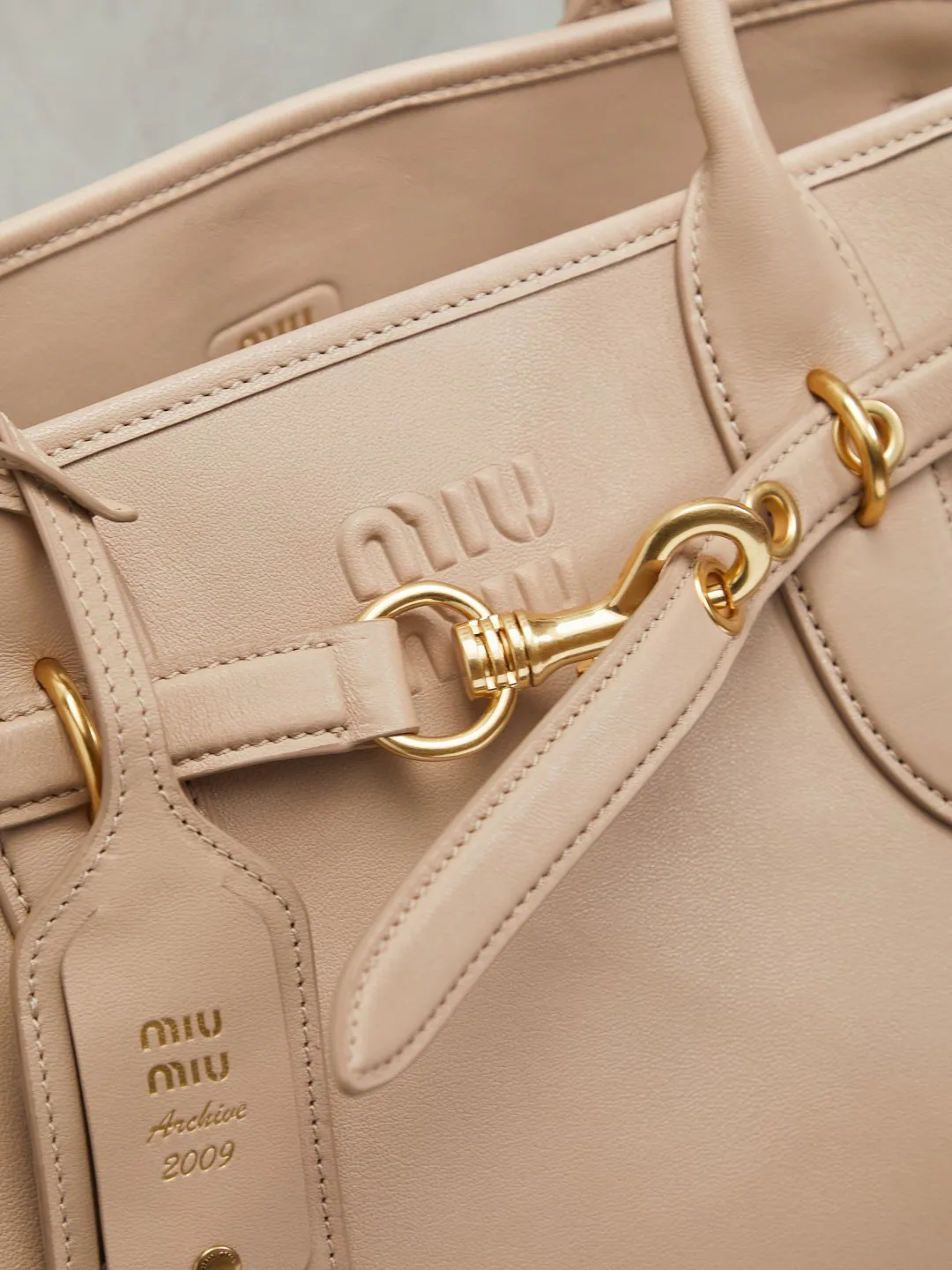 Классические Сумки Женские Miu Miu 1850112