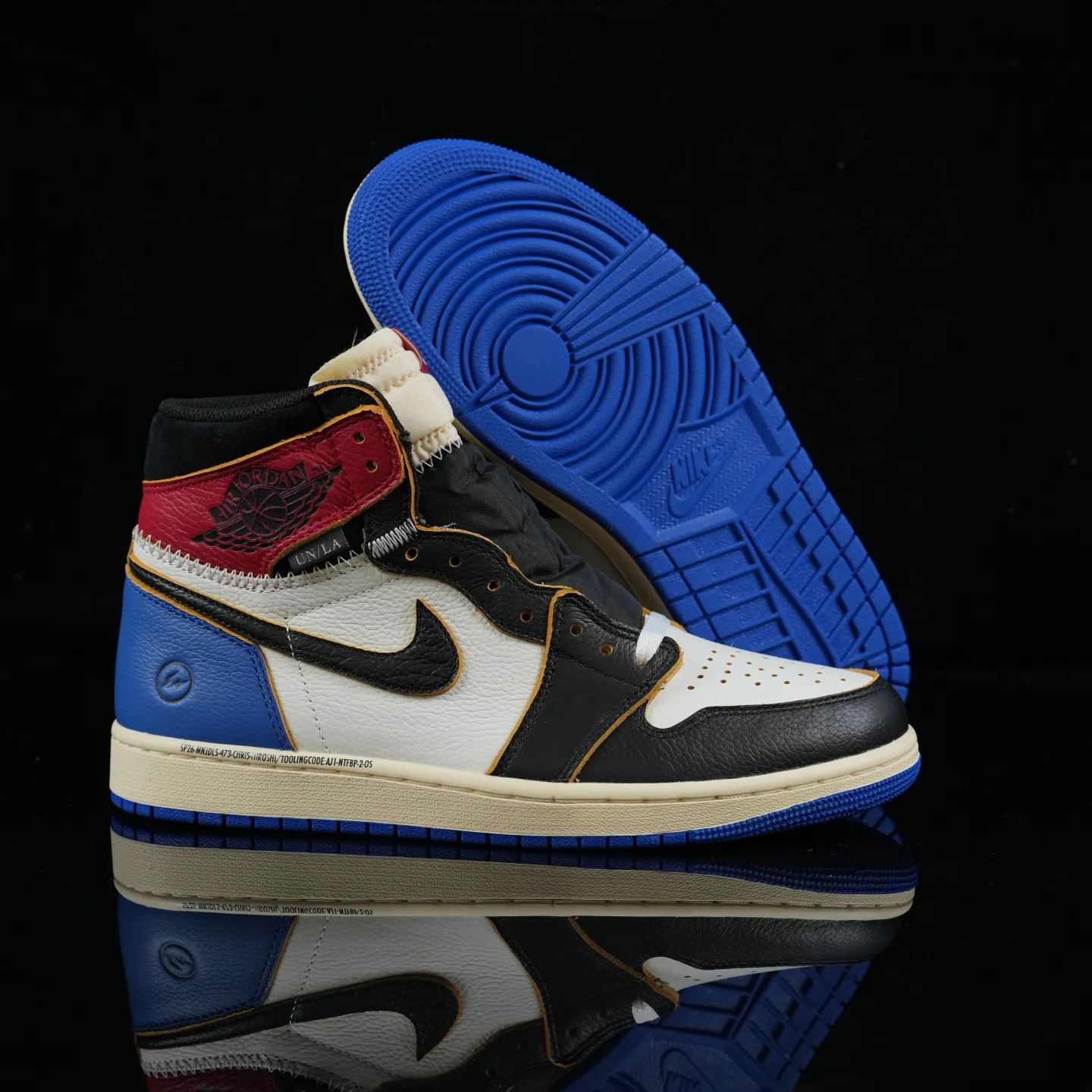 Кроссовки Женские Air Jordan 612917