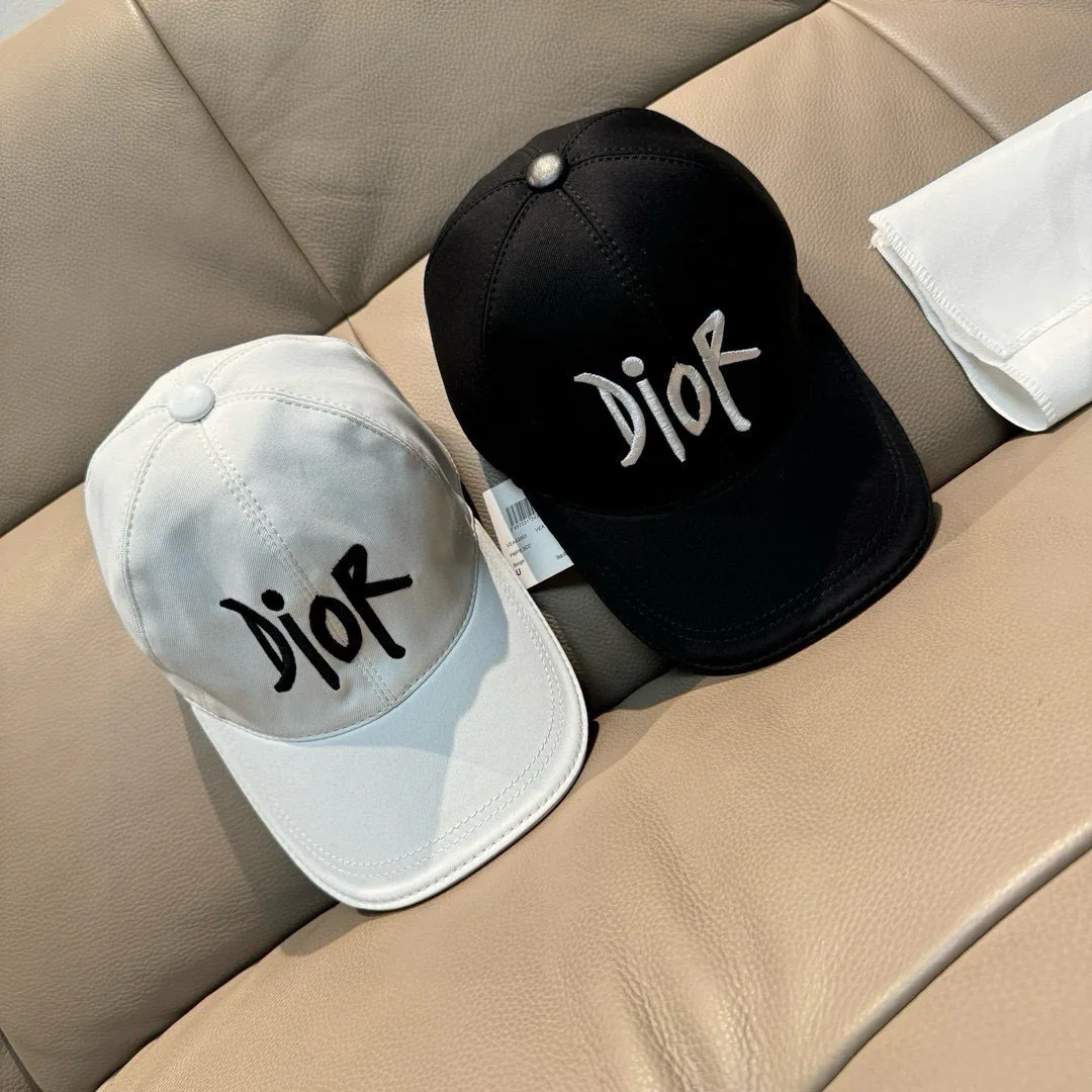 Головные Уборы Christian Dior 11362283