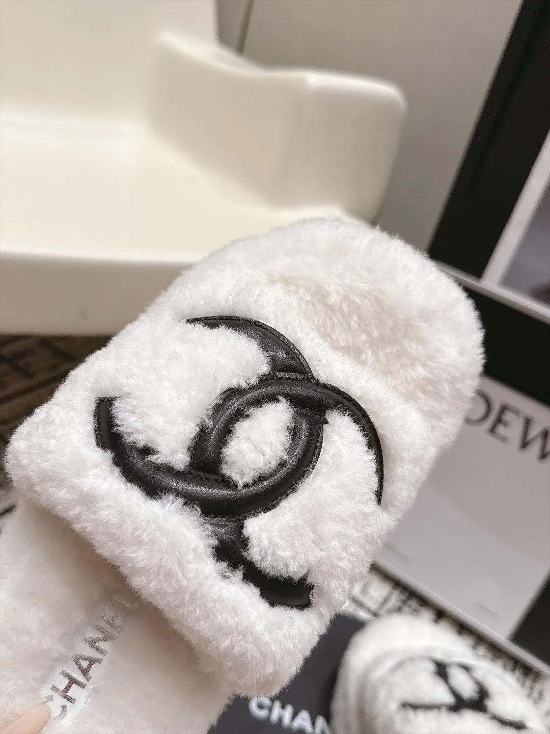 Тапочки Женские Chanel 18054519
