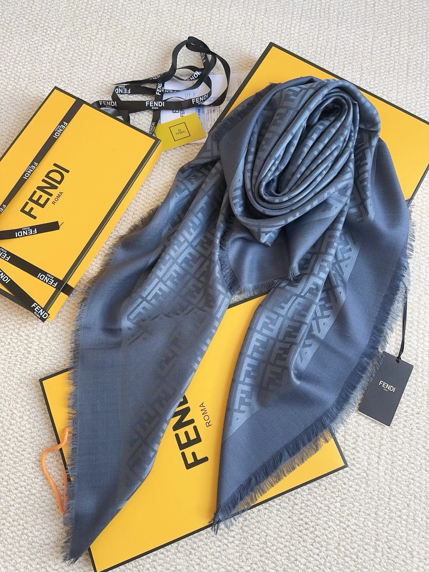 Шарфы Fendi 17864096