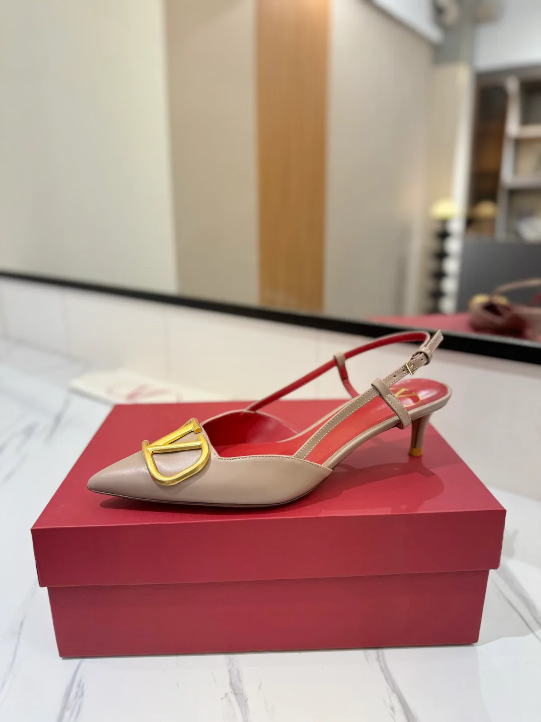 Босоножки Женские Valentino 11516244