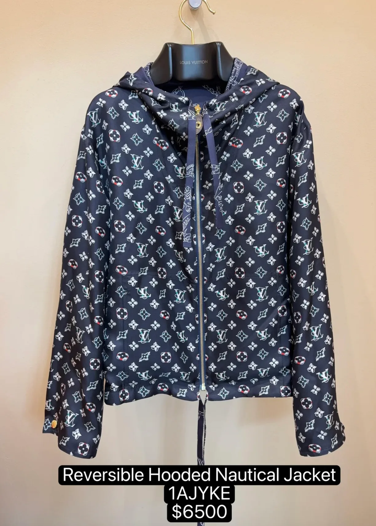 Куртки И Пуховики Женские Louis Vuitton 12649547
