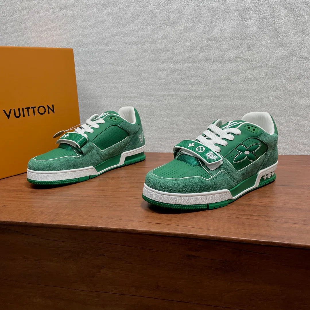 Кроссовки Женские Louis Vuitton 18580855