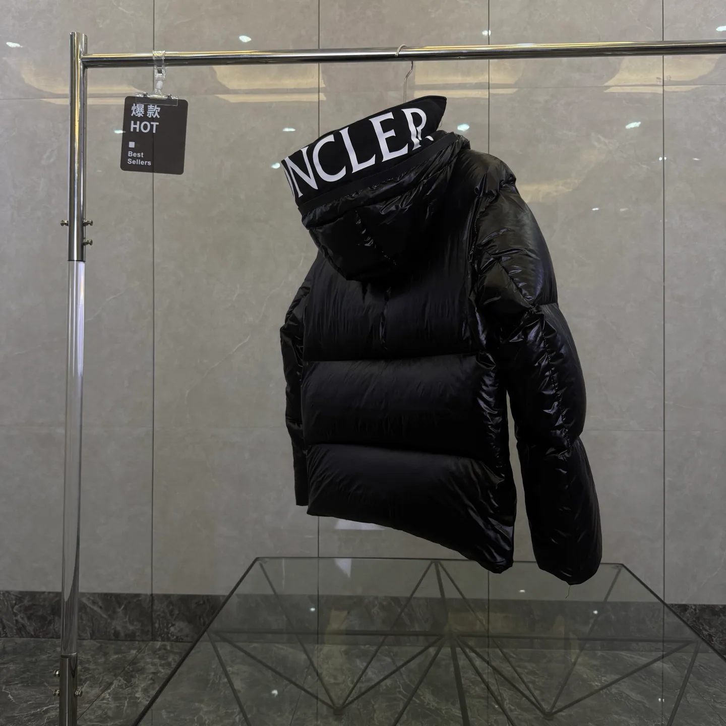 Куртки И Пуховики Женские Moncler 18391716