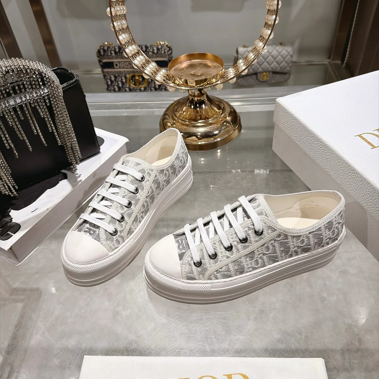 Кроссовки Женские Christian Dior 18764217