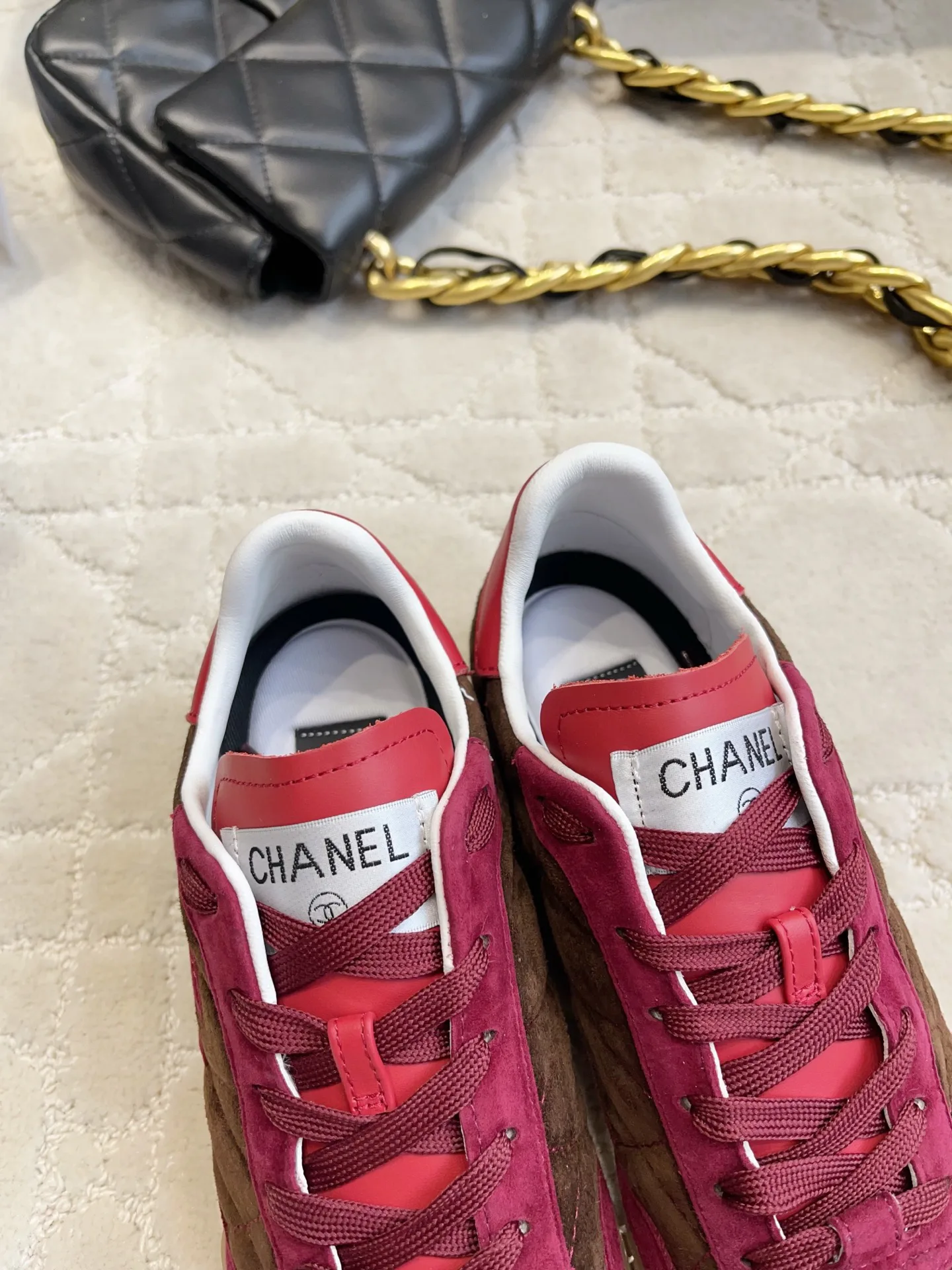 Кроссовки Женские Chanel 17936555