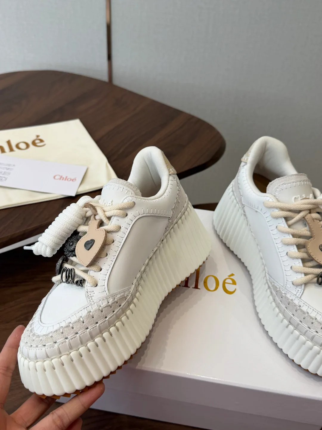 Кроссовки Женские Chloe 18183050