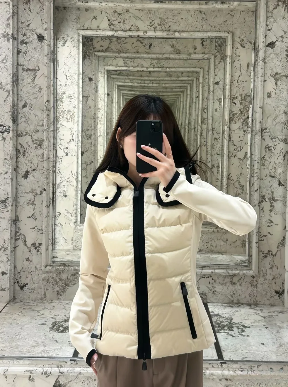 Куртки И Пуховики Женские Moncler 18761462