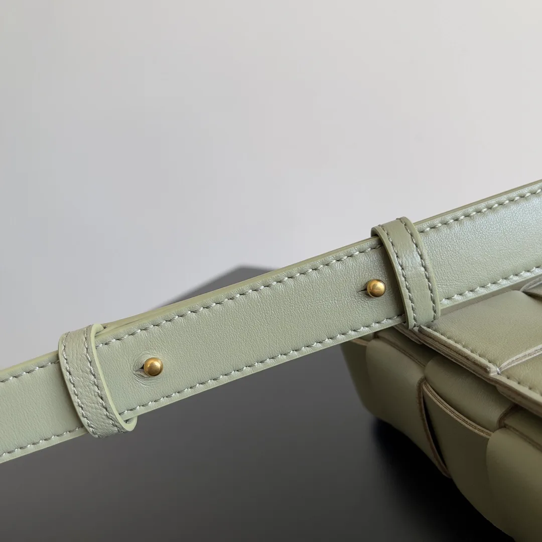 Классические Сумки Женские Bottega Veneta 17372471
