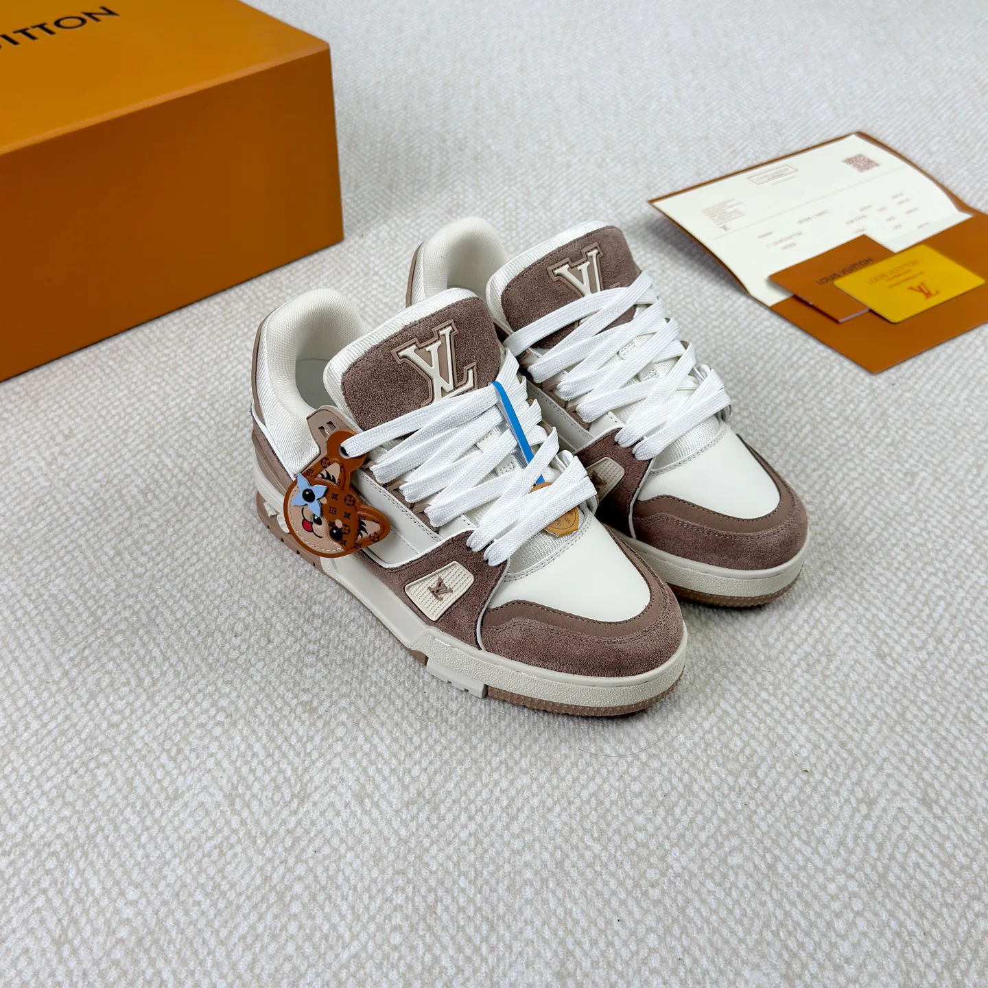 Кроссовки Женские Louis Vuitton 18892487