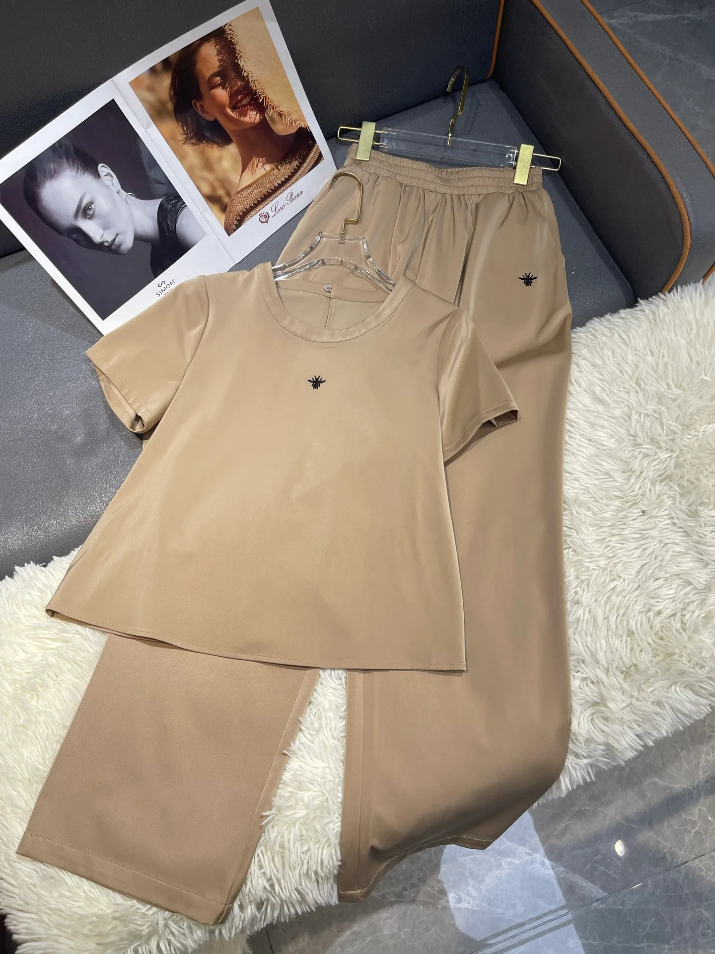 Костюмы Женские Christian Dior 13136558