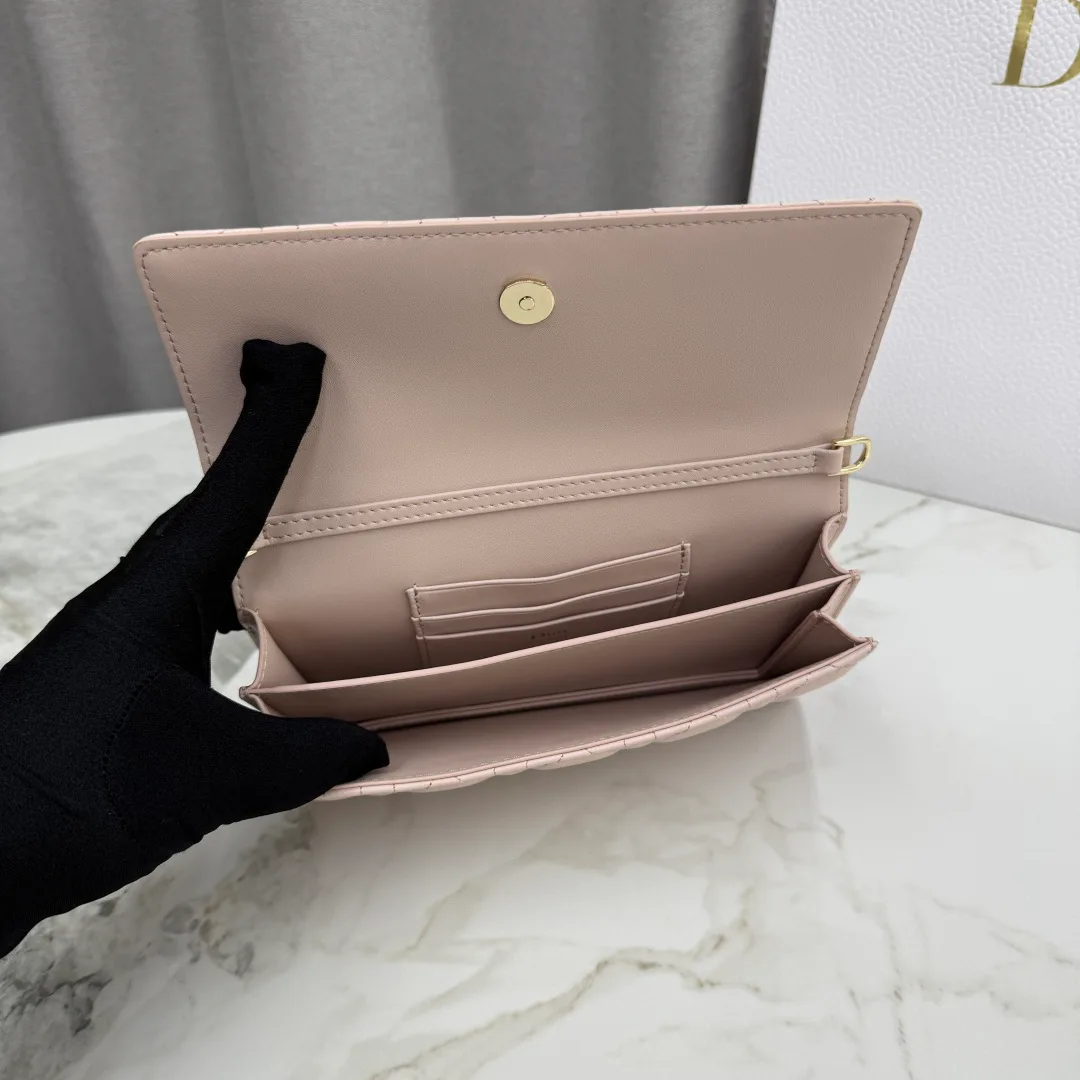 Классические Сумки Женские Christian Dior 12594775