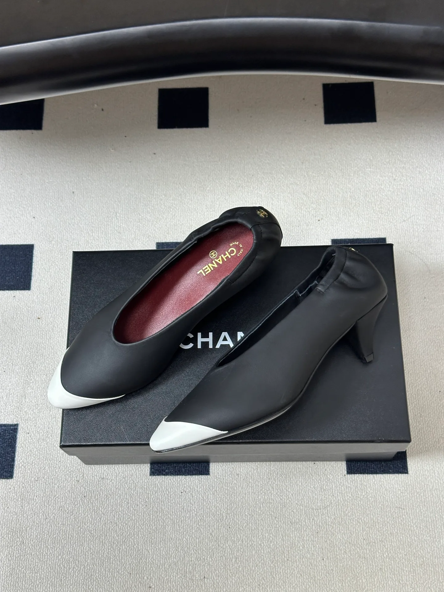 Туфли Женские Chanel 18049187