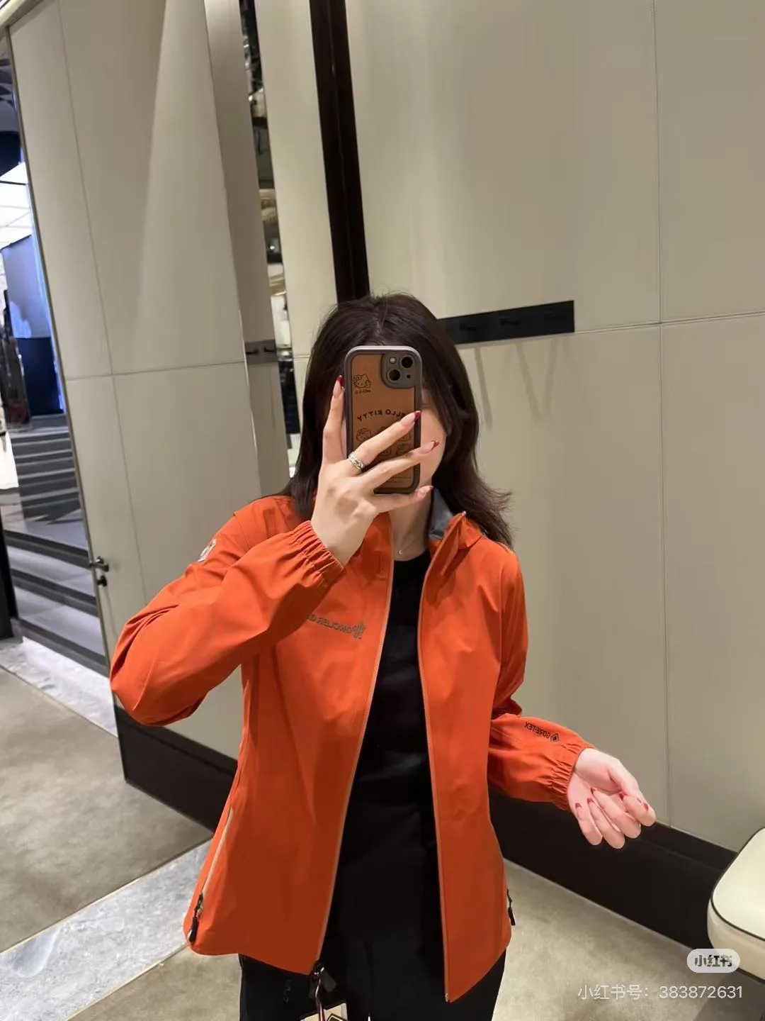 Куртки И Пуховики Женские Moncler 18501653