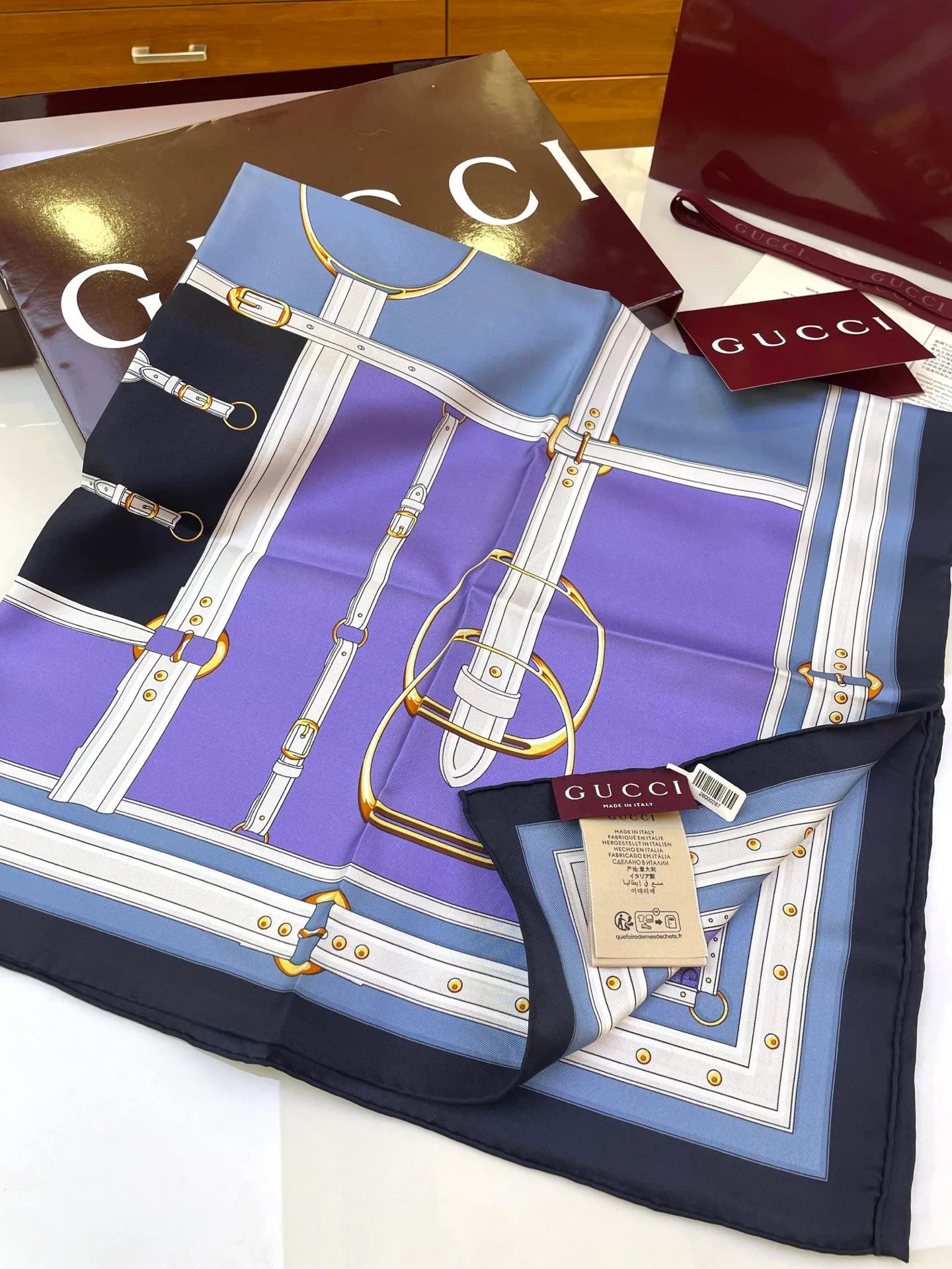 Шарфы Gucci 1981377