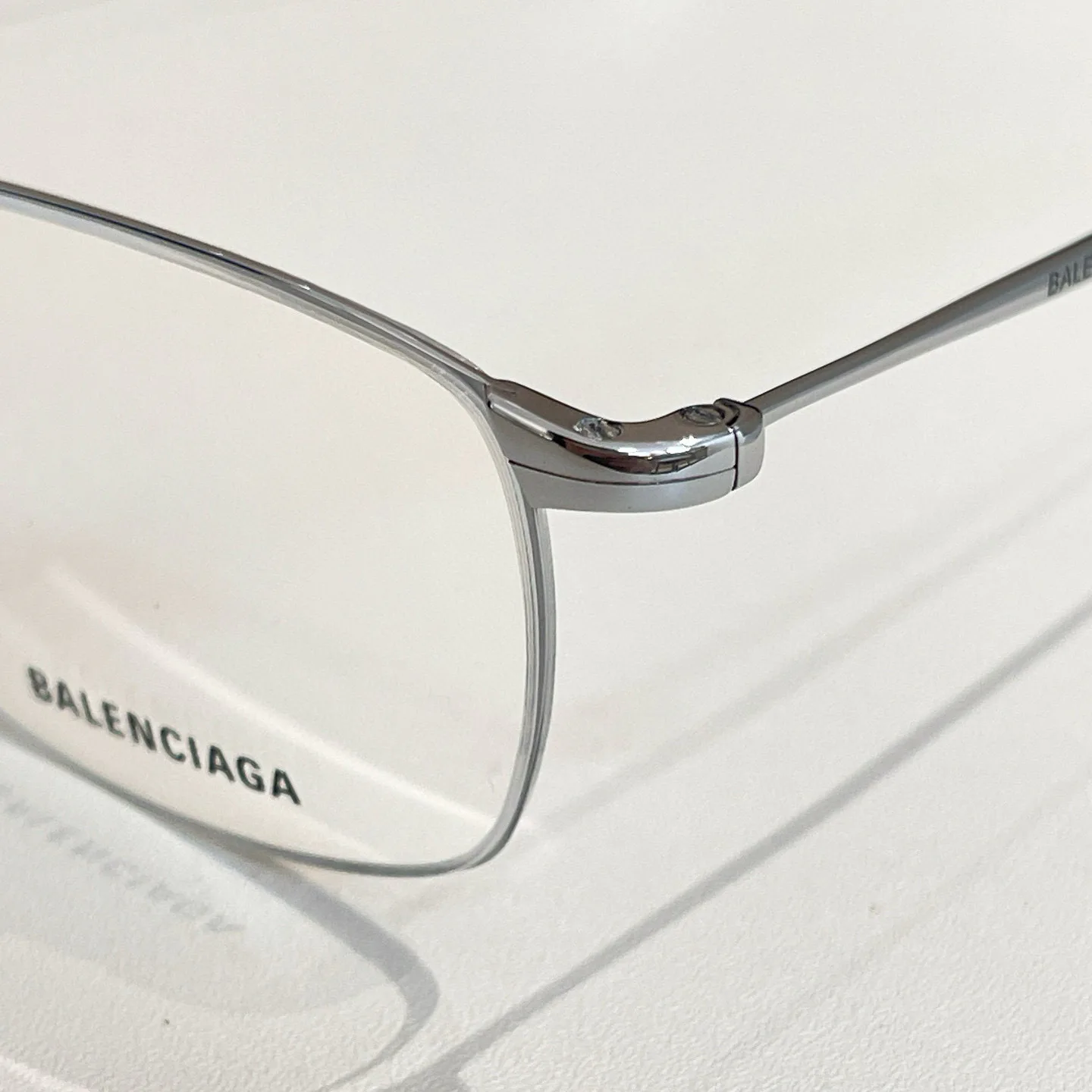 Очки Balenciaga 17495875