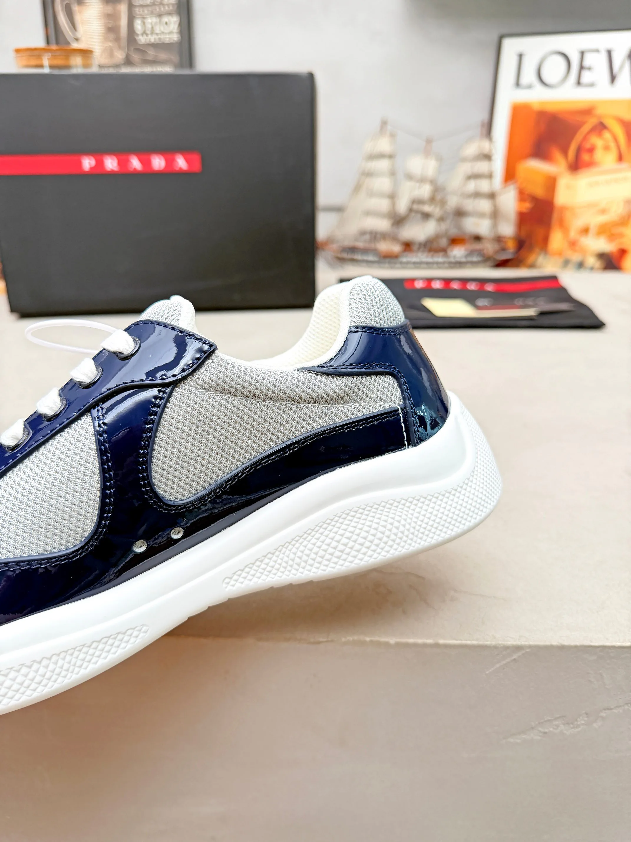 Кроссовки Женские Prada 17704076