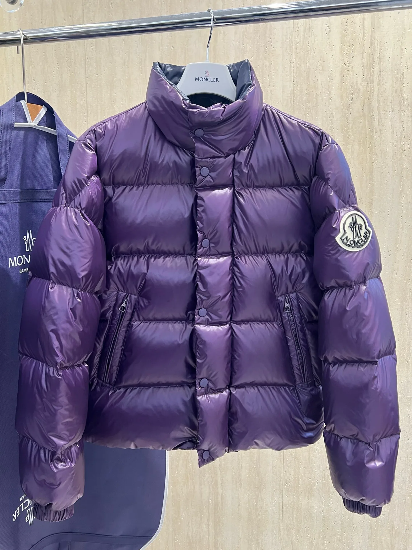 Куртки И Пуховики Женские Moncler 18723413