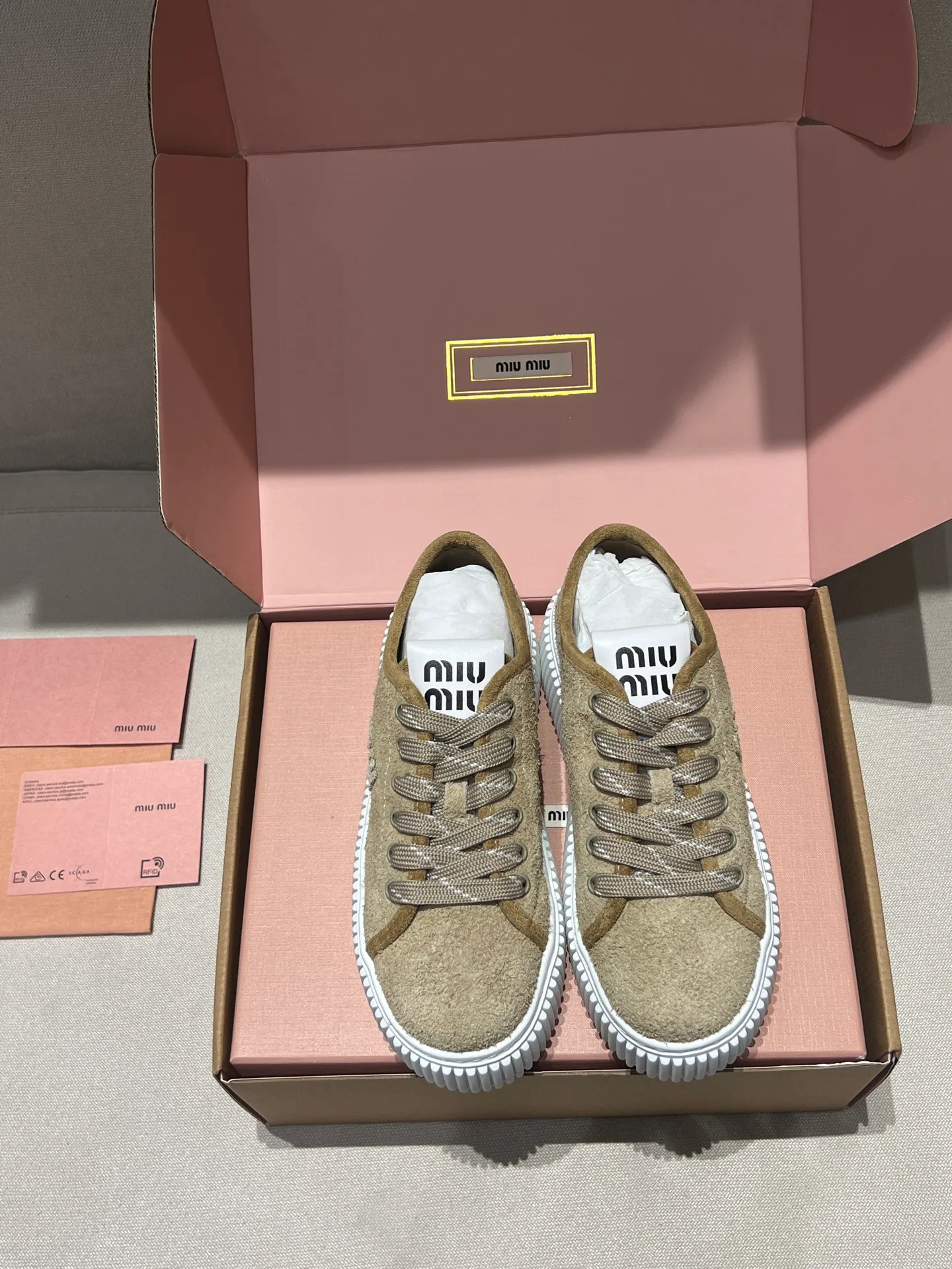 Кроссовки Женские Miu Miu 18020239