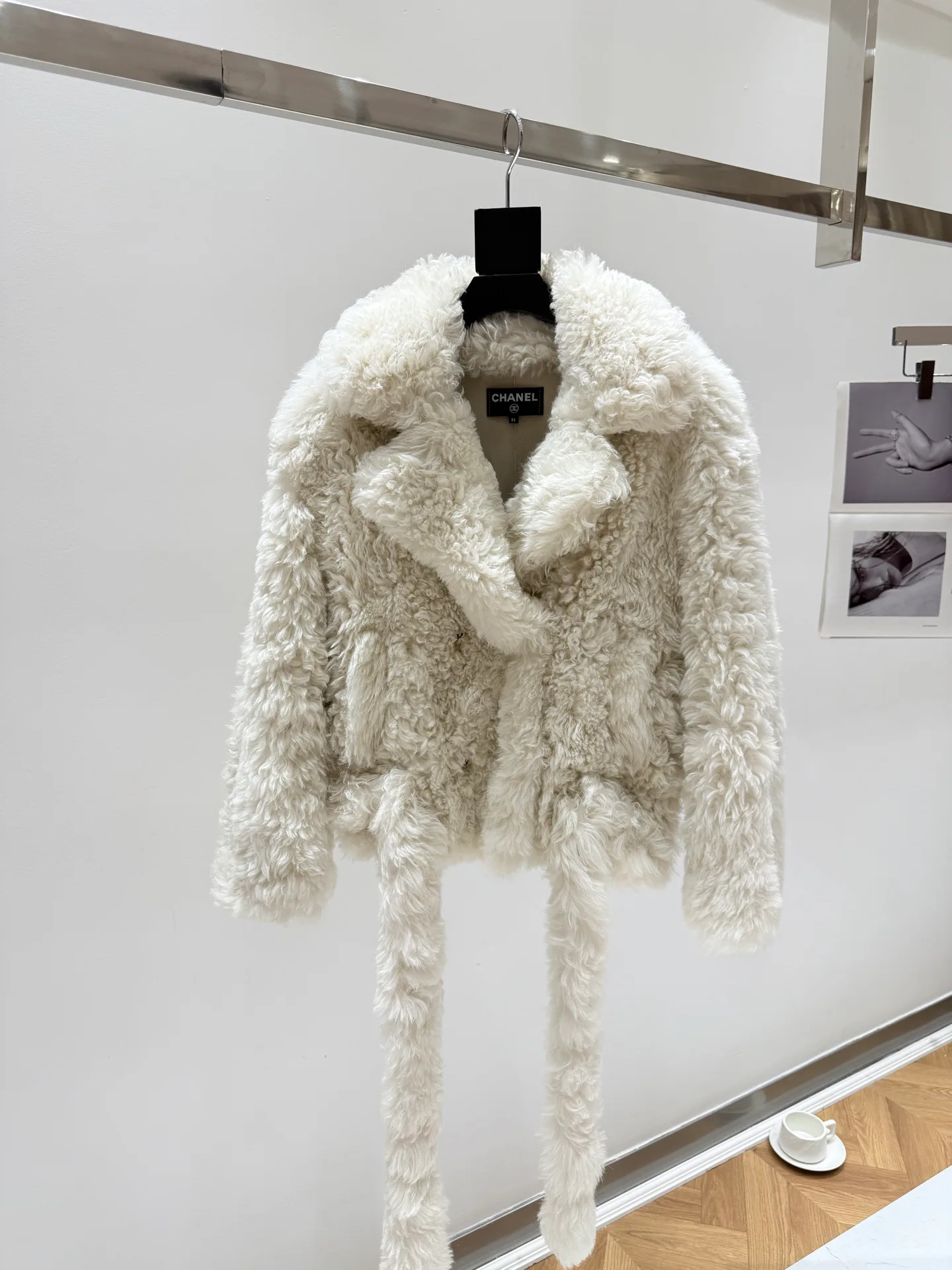 Куртки И Пуховики Женские Chanel 20140411