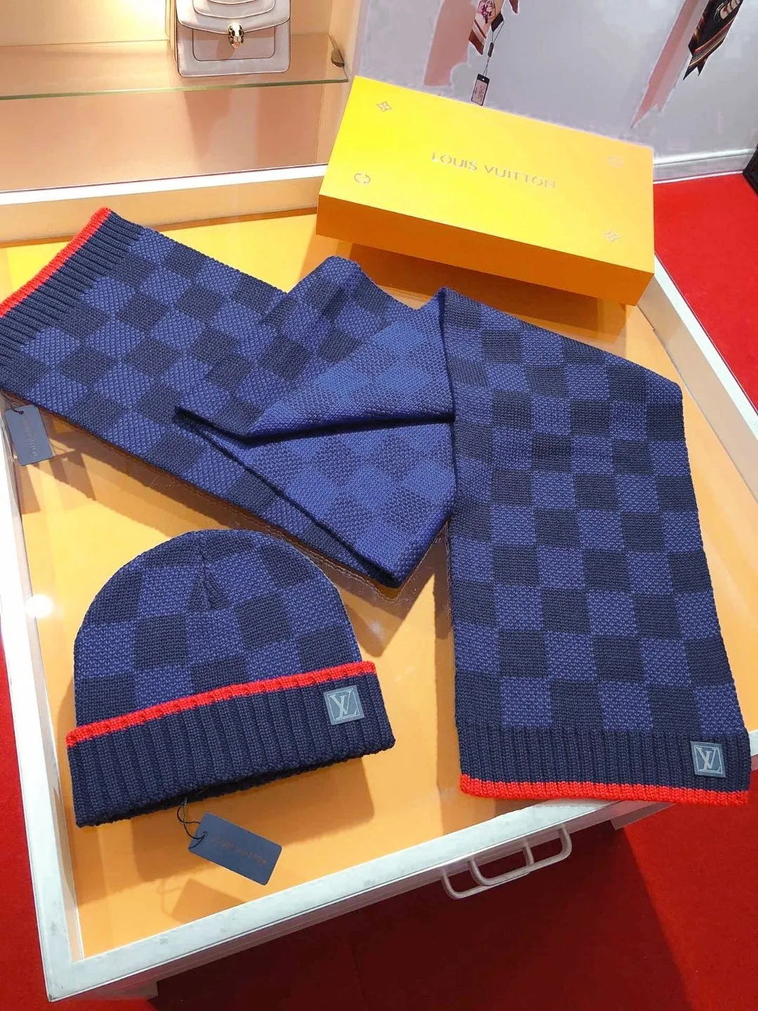 Шарфы Louis Vuitton 2588561