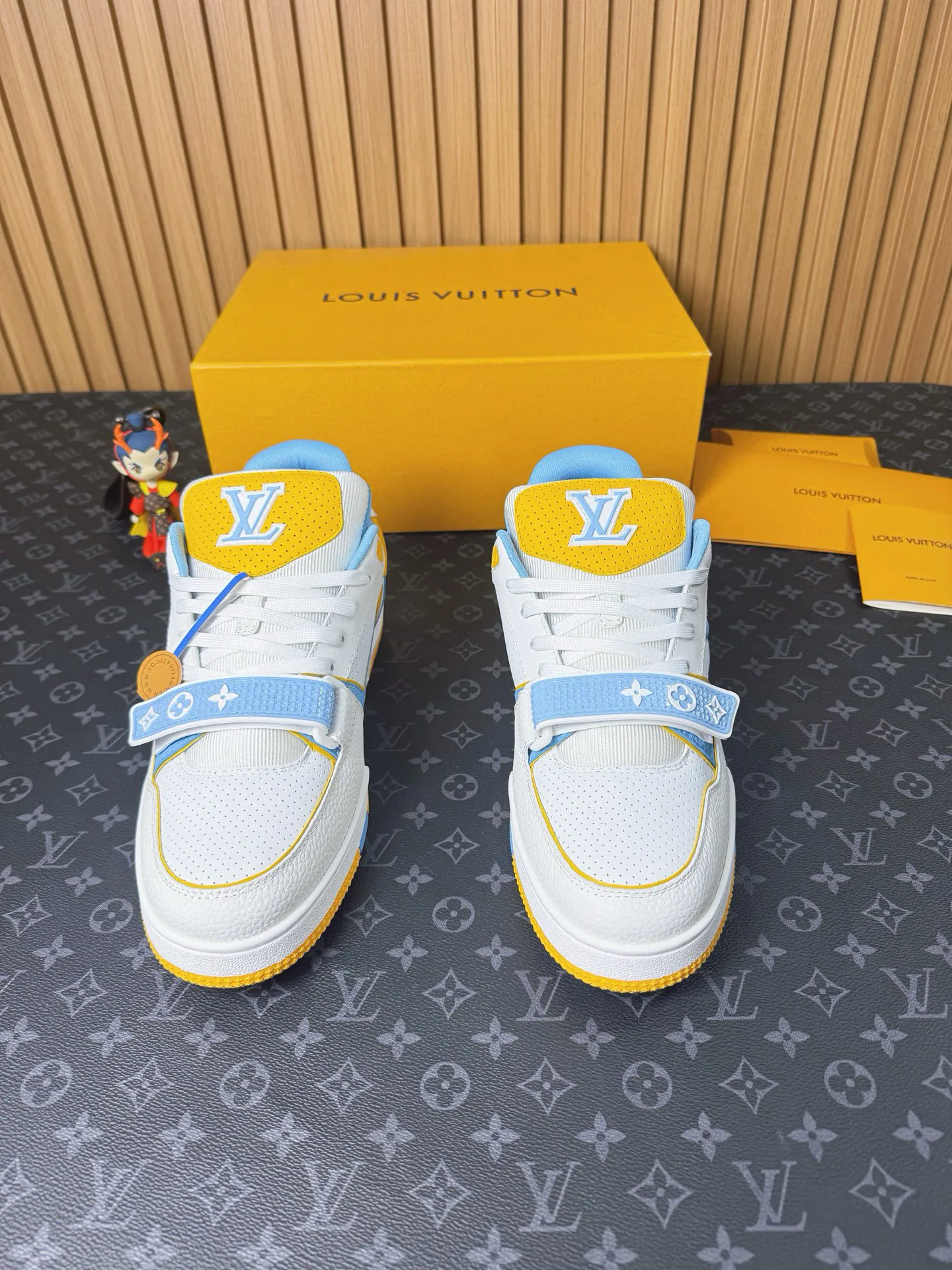 Кроссовки Женские Louis Vuitton 1124292