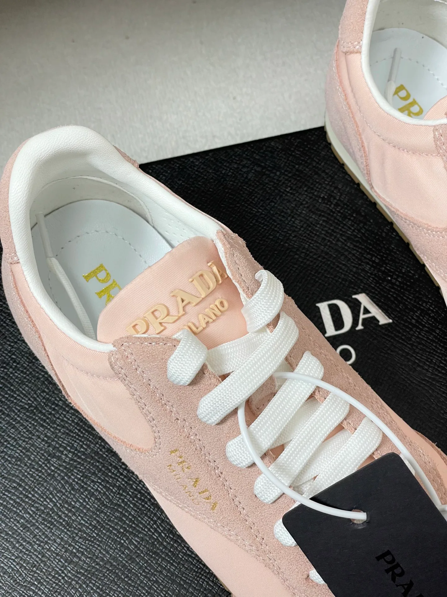 Кроссовки Женские Prada 9700319