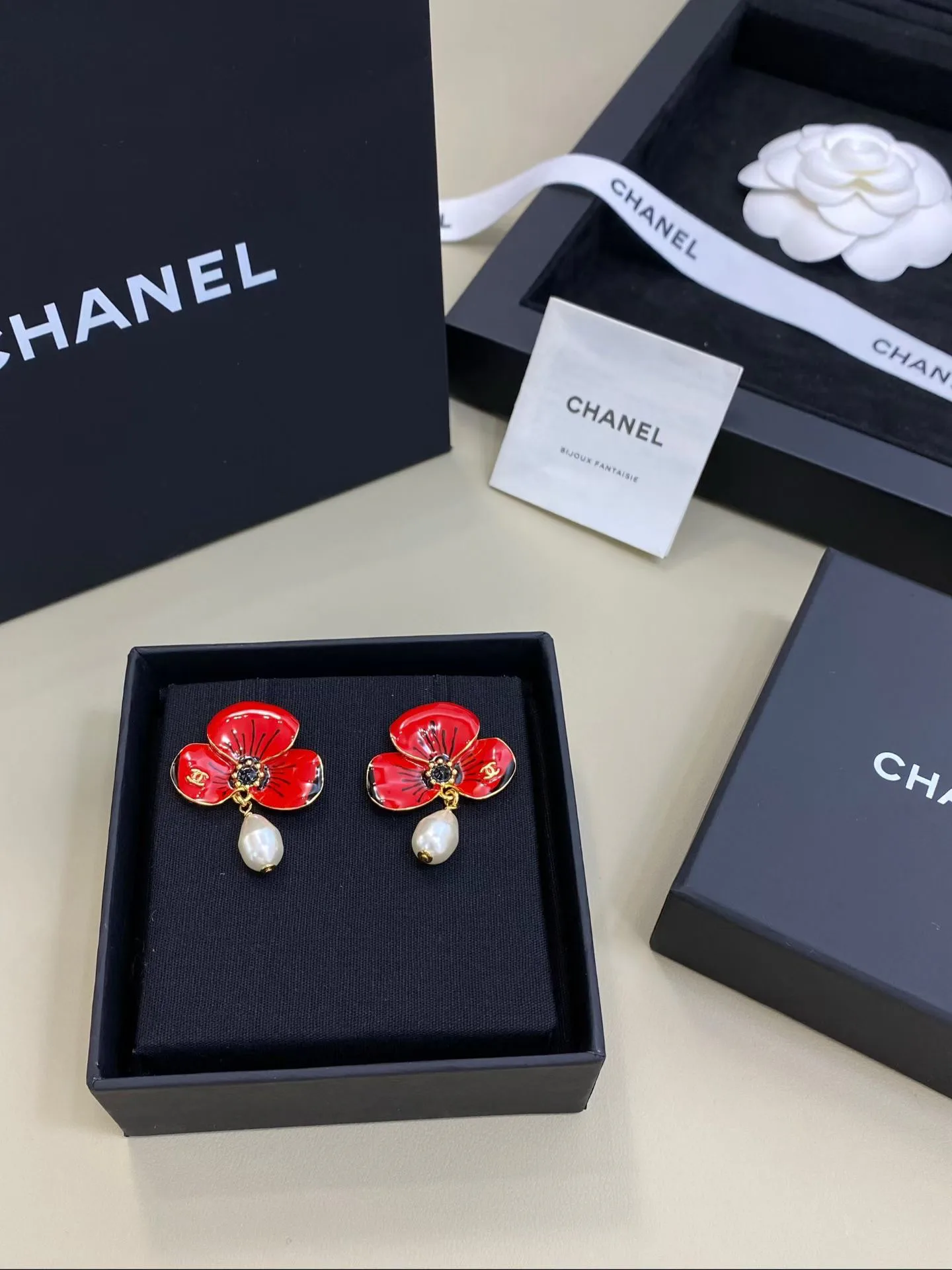 Бижутерия Chanel 18122623