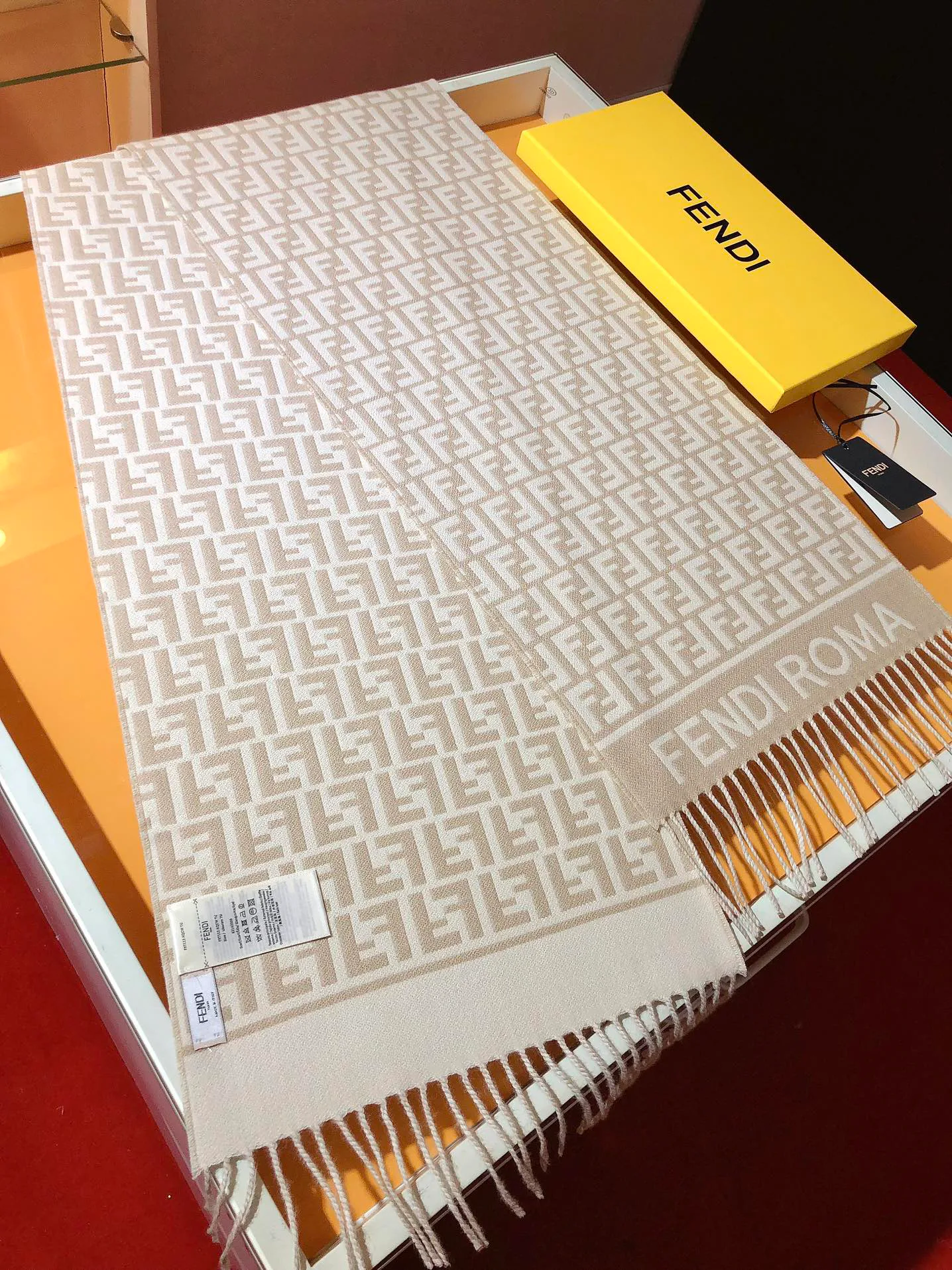 Шарфы Fendi 123981
