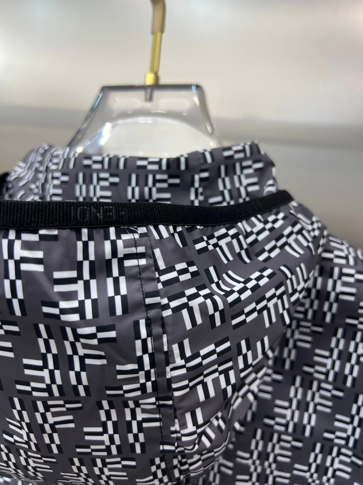 Куртки И Пуховики Женские Fendi 30647