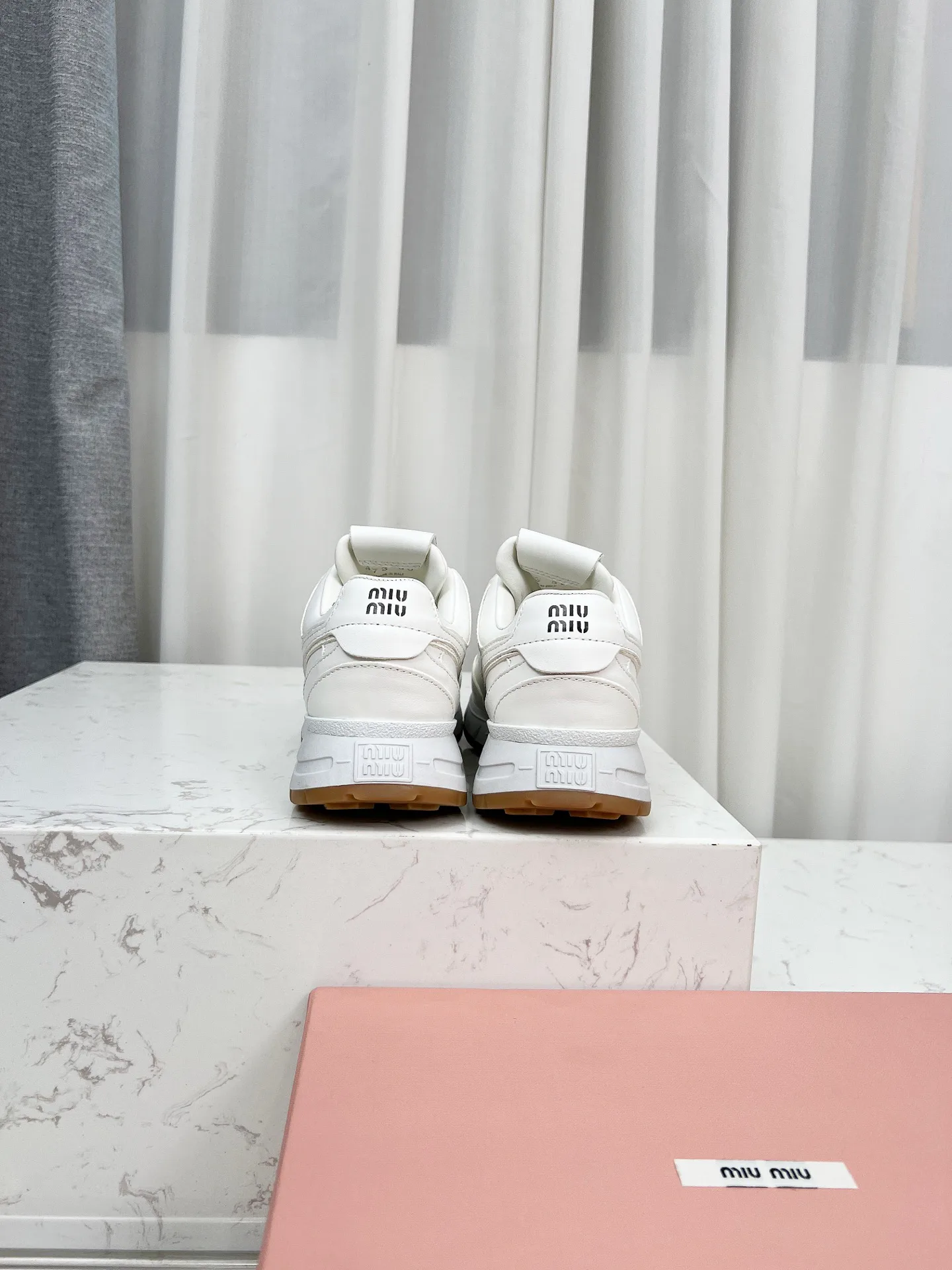Кроссовки Женские Miu Miu 12799594