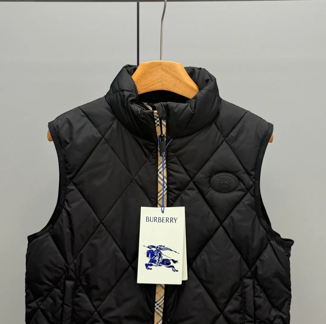 Жилеты Женские Burberry 17920935