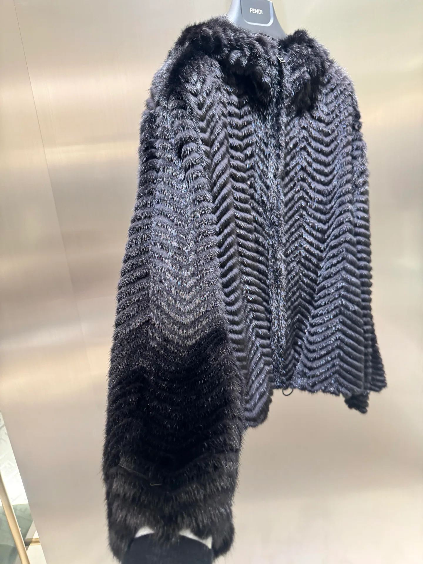 Шубы Женские Fendi 18795026