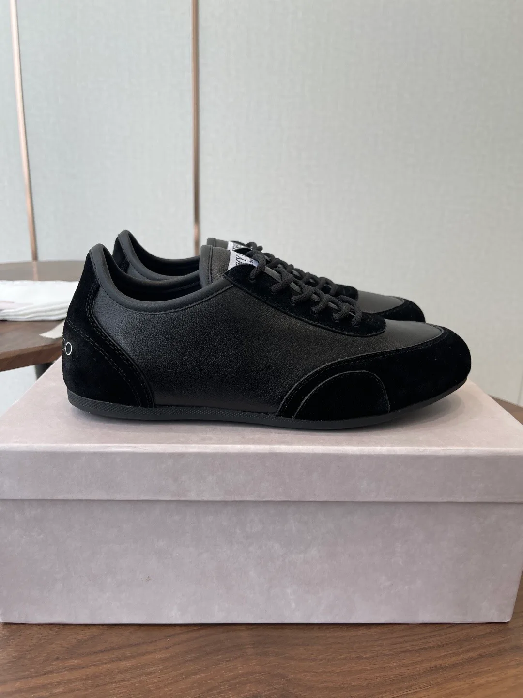 Кроссовки Женские Jimmy Choo 1968261