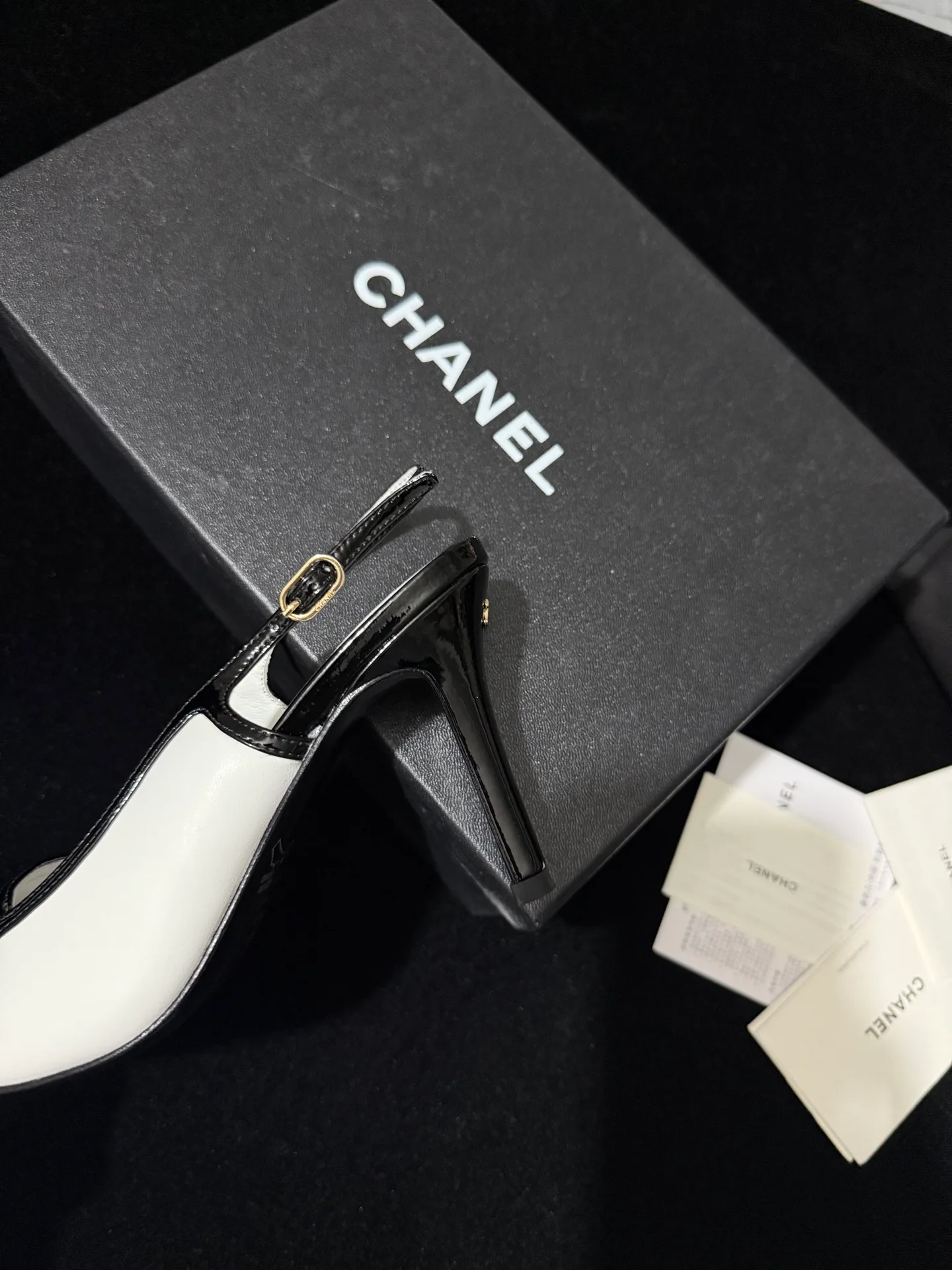 Босоножки Женские Chanel 18110804
