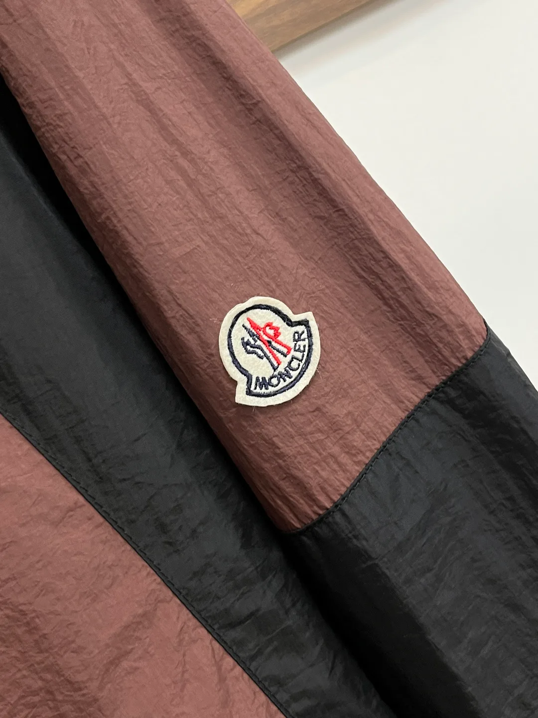 Куртки И Пуховики Мужские Moncler 11000527