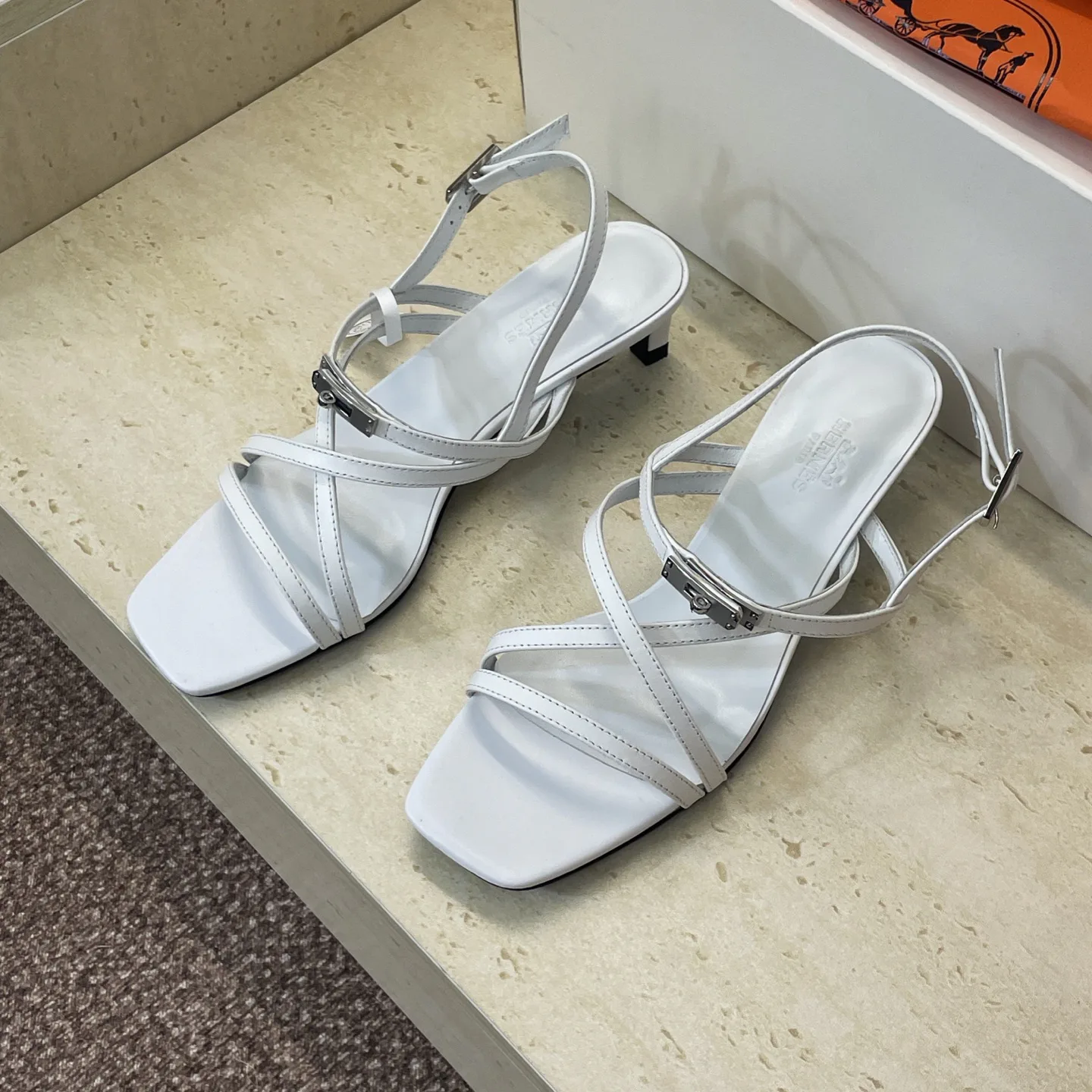 Босоножки Женские Hermes 18120781