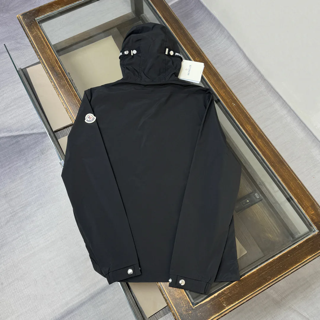 Куртки И Пуховики Женские Moncler 18416527
