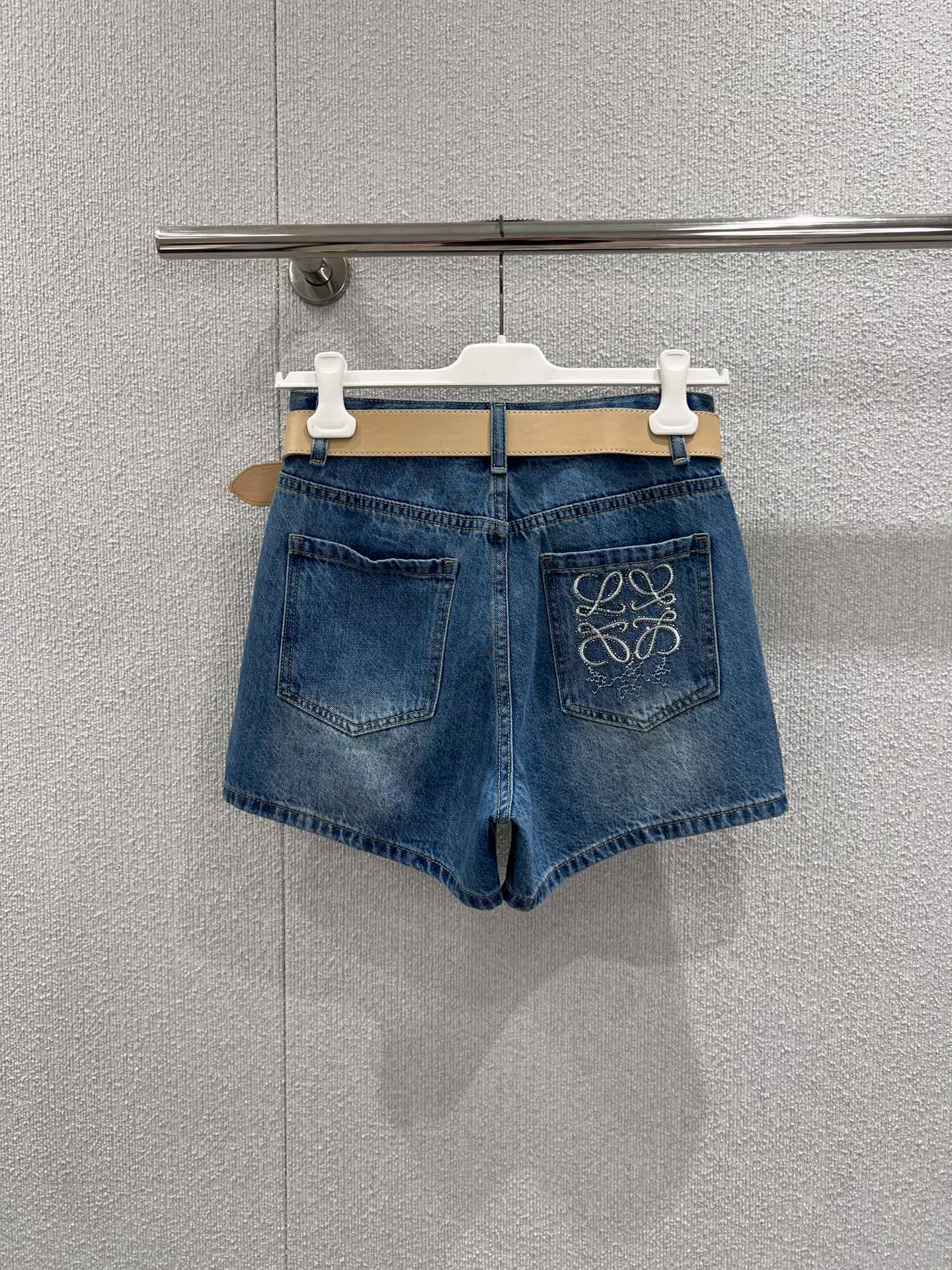 Шорты Женские Loewe 9678718