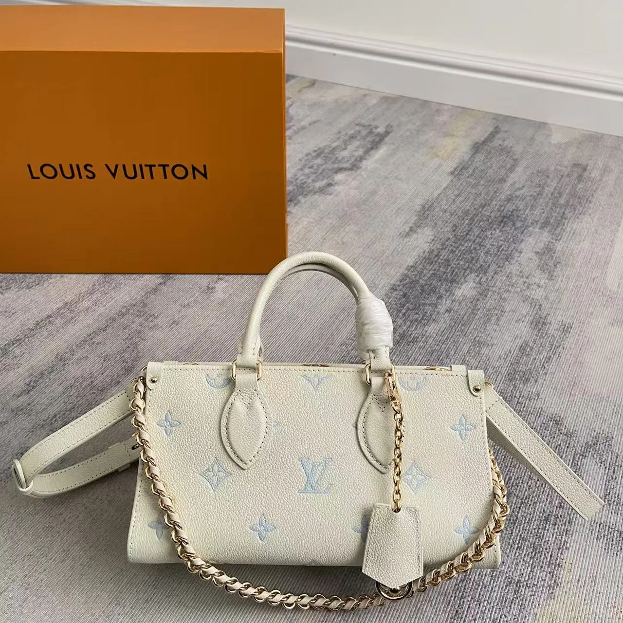 Классические Сумки Женские Louis Vuitton 2995976