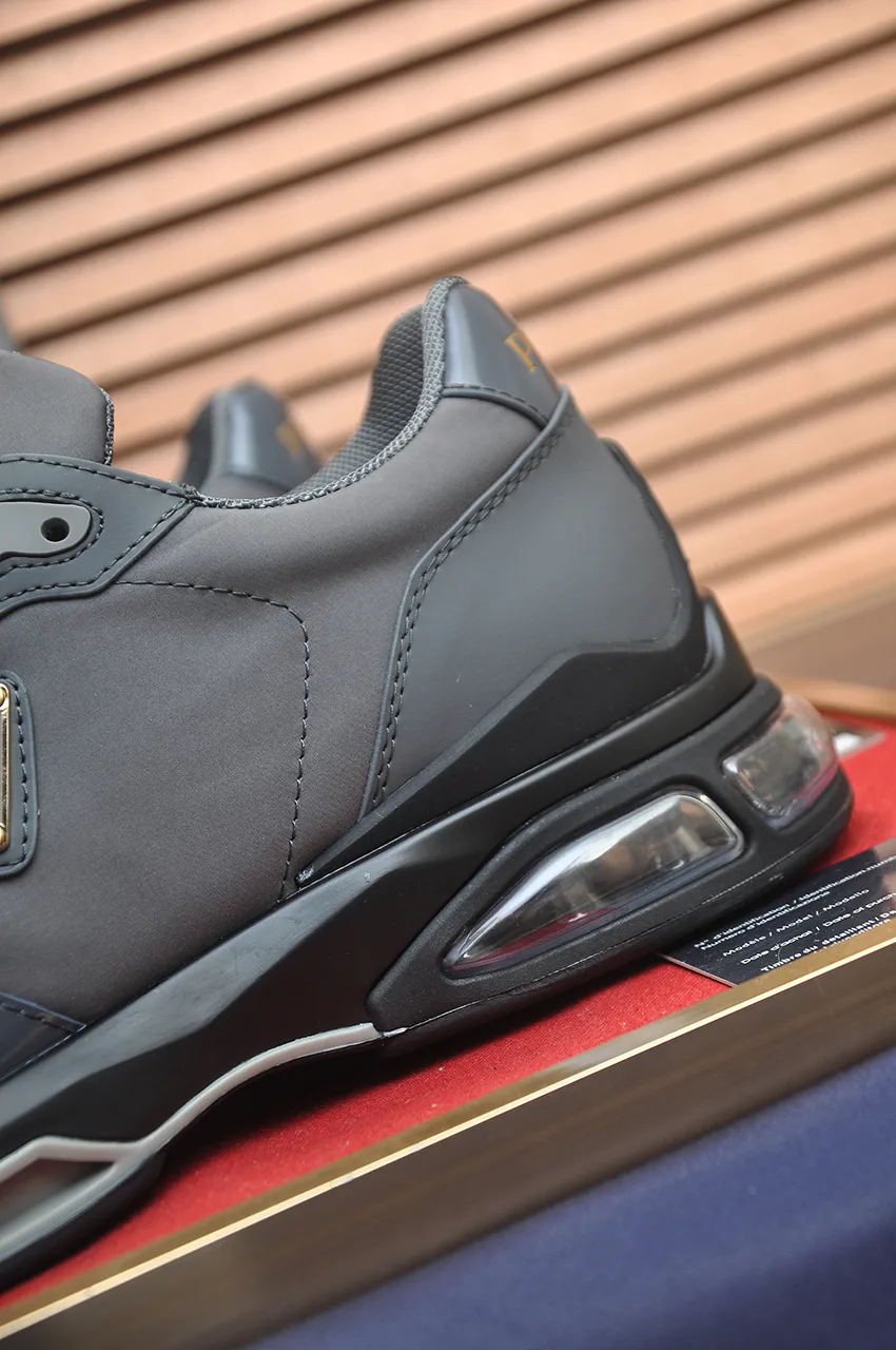 Кроссовки Мужские Prada 9848108