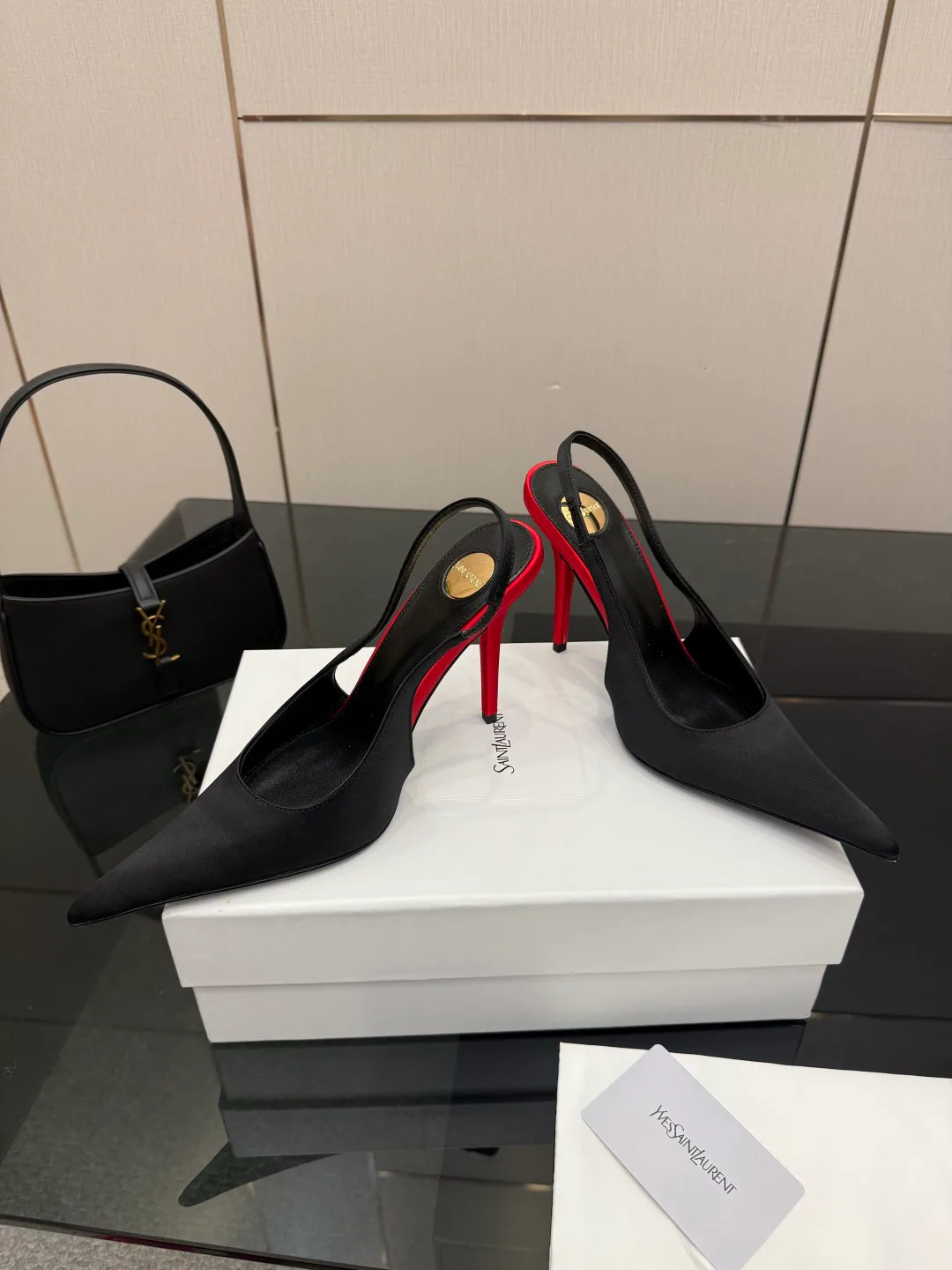 Босоножки Женские Saint Laurent 11409930