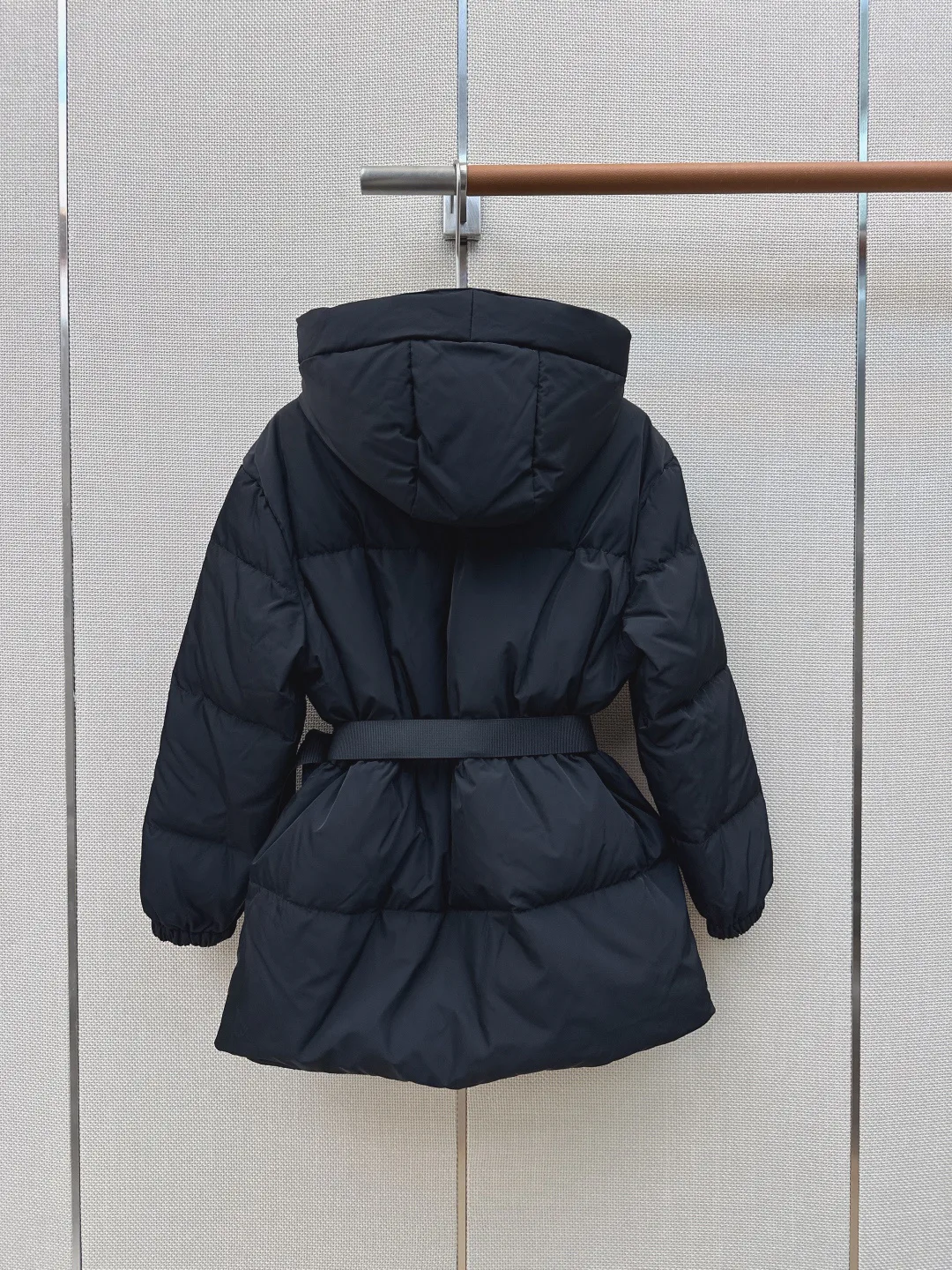 Куртки И Пуховики Женские Prada 17984608