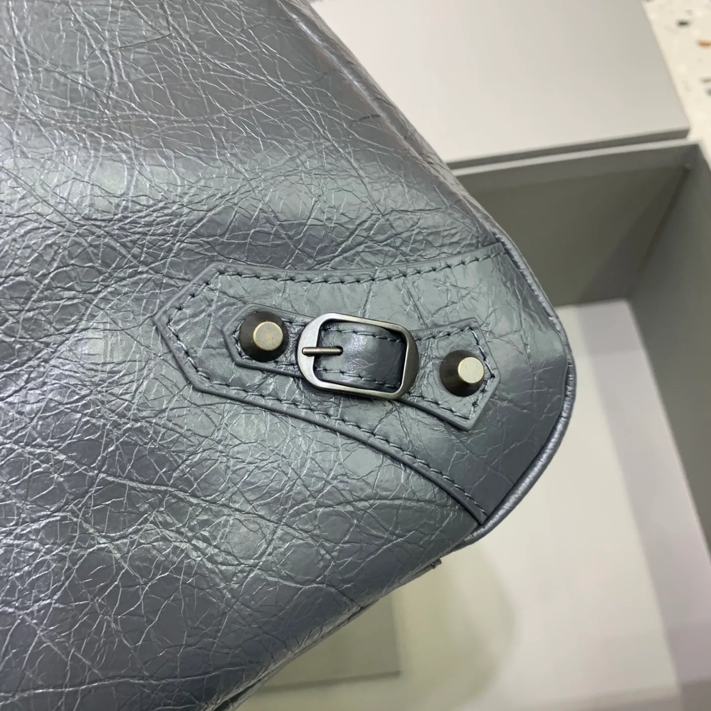 Сумки На Ремне Женские Balenciaga 11962610
