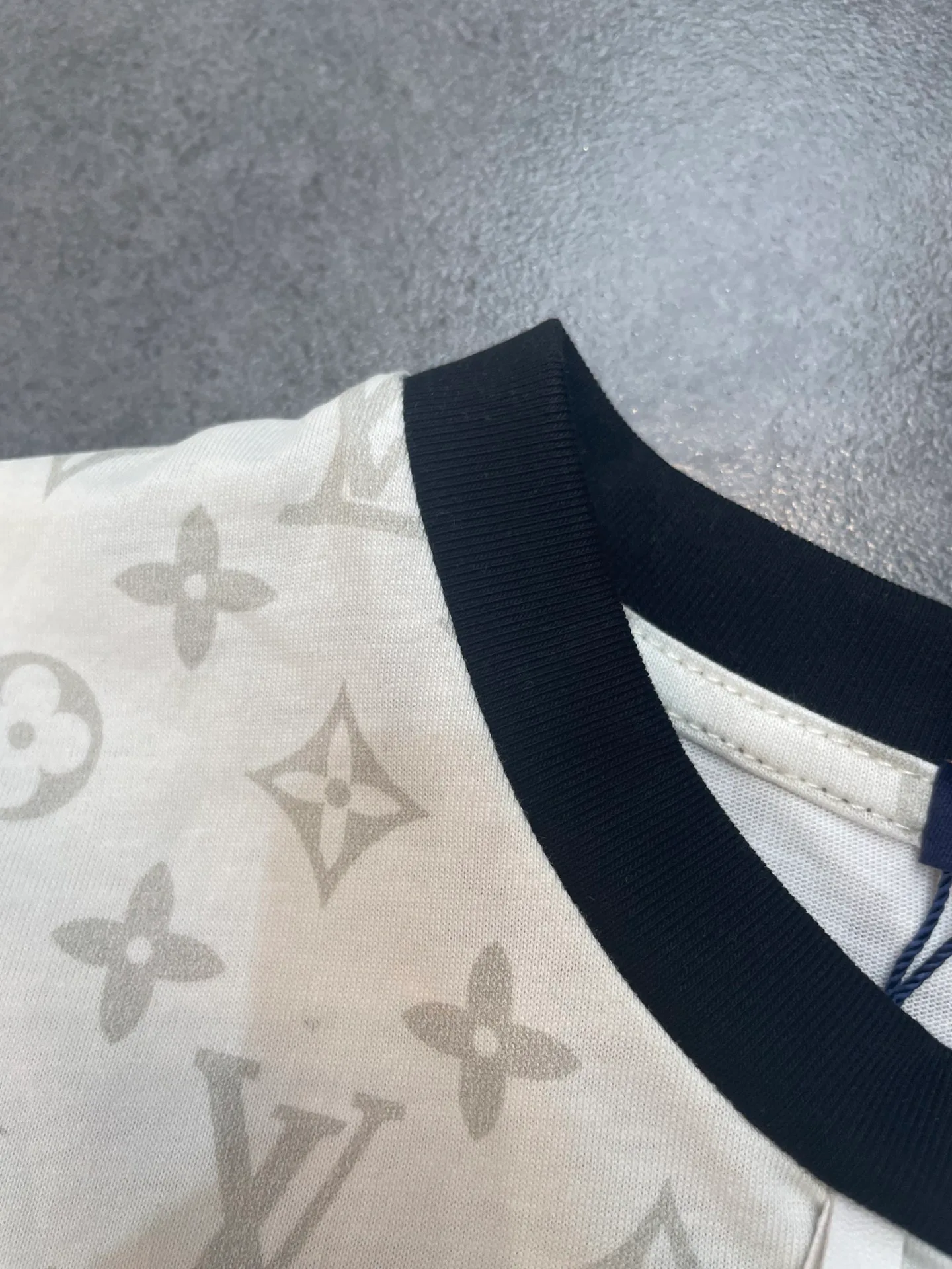 Футболки Женские Louis Vuitton 23114